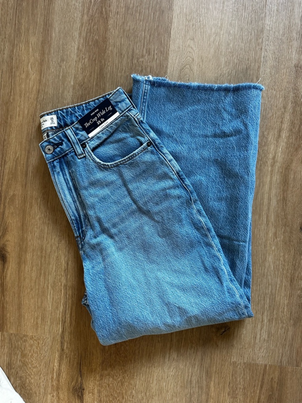 Abercrombie & Fitch Curve Love High Rise Cropped Wide Leg Jeans